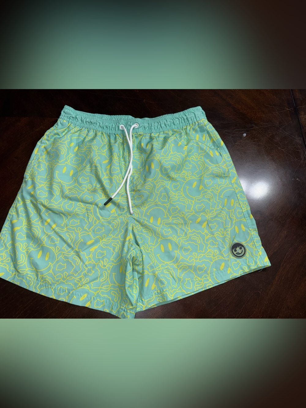 Neff Mint & Yellow Smiley Print Hybrid Shorts